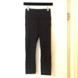 Lululemon pace rival crops